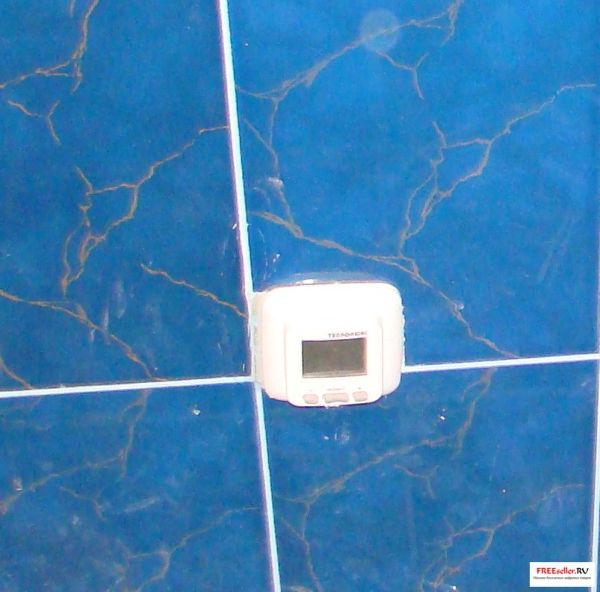 Монтаж электрического теплого пола своими руками. Установка терморегулятора.