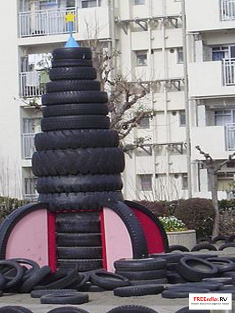 Поделки из покрышек. Ракета из шин своими руками.