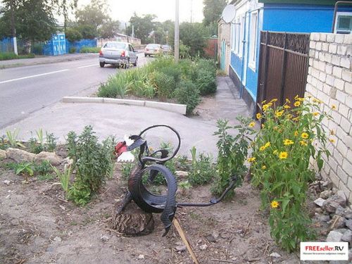 Поделки из покрышек. Дракон из шин своими руками.