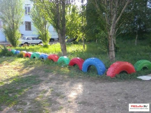 Ограждения газонов из шин своими руками. Поделки из покрышек.