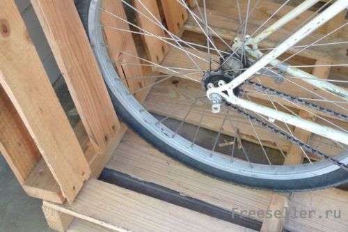 Изготовление вело парковки из поддонов