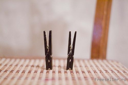 Изготовление летучих мышей из прищепок