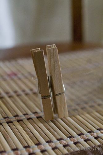 Материалы для изготовления самодельной подставки из прищепок