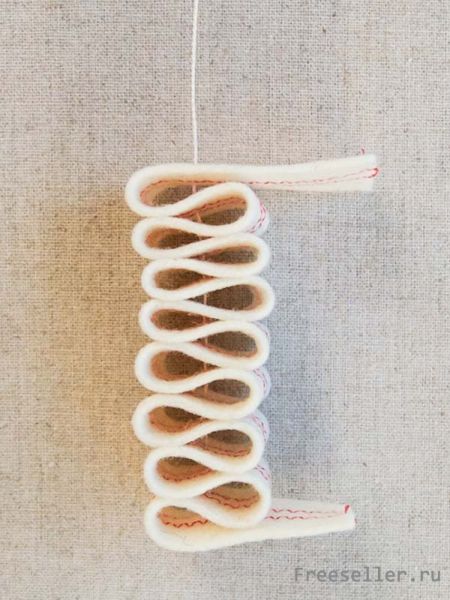 Изготовление елочных игрушек из фетра своими руками.