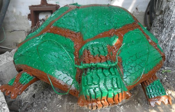 Черепаха из покрышек своими руками. Самоделки из покрышек.