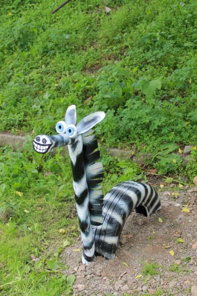 Зебра из шин своими руками. Поделки из покрышек.