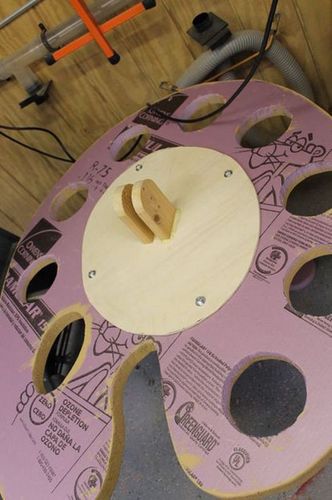 Изготовление клумбы палитры своими руками