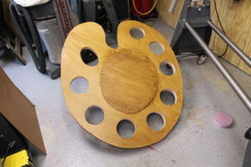 Изготовление клумбы палитры своими руками