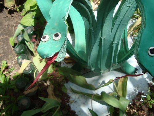 Поделки из покрышек. Змей Горыныч из шин своими руками - изготовление языка