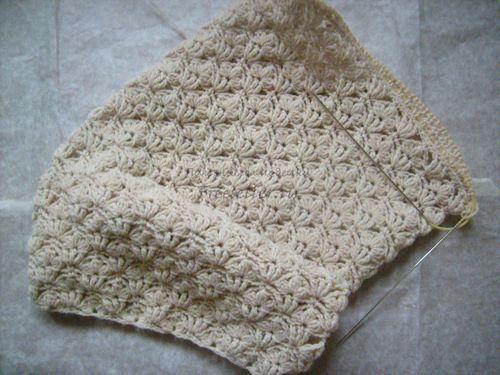 Вяжем ажурный башлык своими руками.