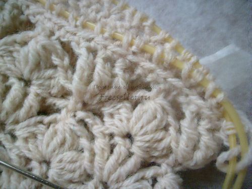 Вяжем ажурный башлык своими руками.