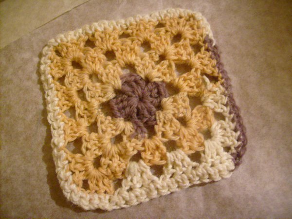 Вяжем шарф своими руками из узорных квадратов