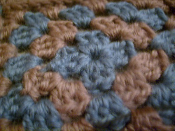 Вяжем шарф своими руками из узорных квадратов