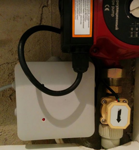 Установка самодельного контроллера системы Умный дом на стену