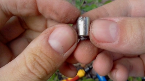 Разбираем автомобильную лампочку на 12 Вольт