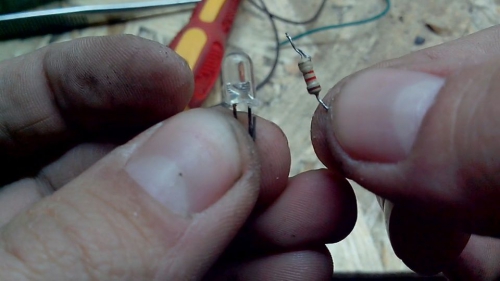 Изготовление самодельной светодиодной лампочки из обычной