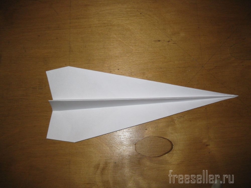 Изготовление бумажного самолетика с наконечником своими руками