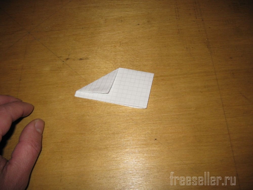 Изготовление бумажного самолетика с наконечником своими руками