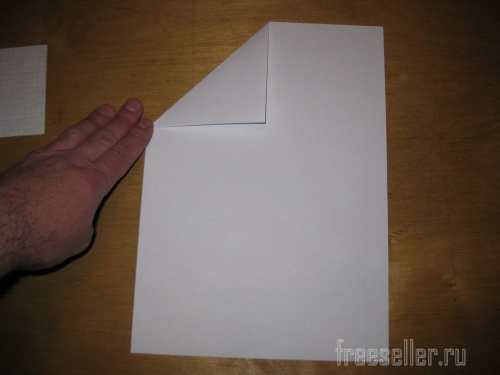 Изготовление бумажного самолетика с наконечником своими руками