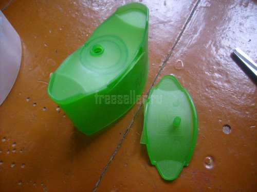 Делаем самодельную стойку для зарядки телефона из пластикового флакона.