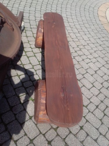 Садовая скамейка из дерева