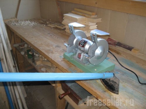 Простое приспособление для облегчения заточки тяпок и плоскорезов - заточка тяпки