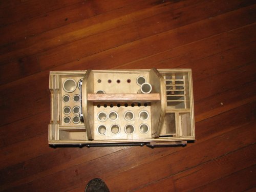 Самодельный ящик органайзер для инструментов из фанеры