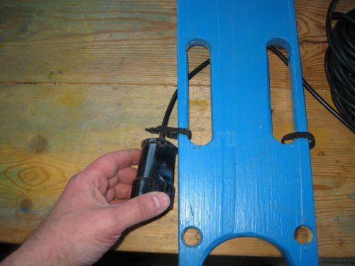 Как наматывать кабель удлинитель на каркас - начало намотки