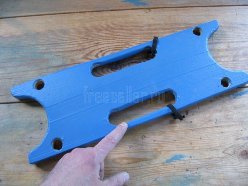 Самодельный каркас для кабеля удлинителя - вырезы для рукояток