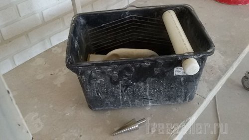 Самодельное устройство для быстрой затирки плитки