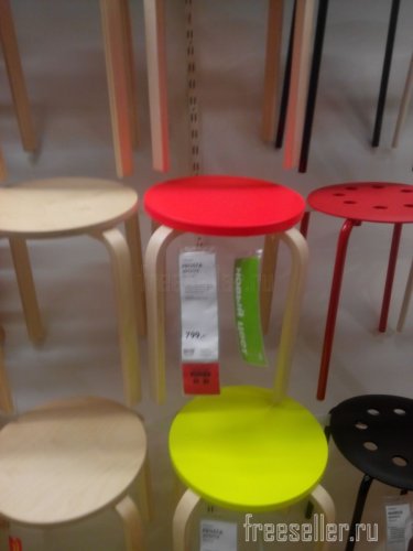 Обычная табуретки из фанеры