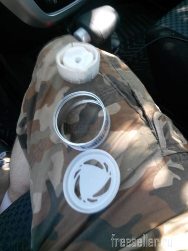 Ароматизатор Eikosha Air Spenser в разобранном виде