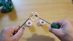 Использование струбцины прищепки в работе