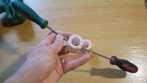 Использование струбцины прищепки в работе