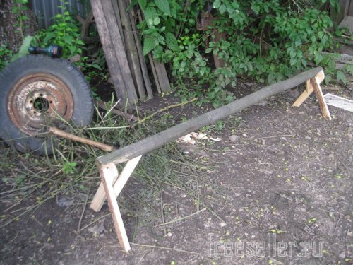 Простой уличный насест для кур