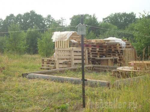 Строительство дома из подднов