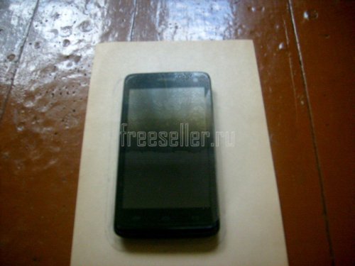 Изготовление кожаного чехла для смартфона своими руками. Обводим телефон на бумаге.