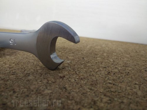 Открывалка для бутылок из гаечного ключа