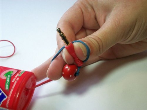 Изготовление портативного контейнера для наушников своими руками