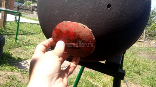 Изготовление коптильни мангала из газового баллона своими руками