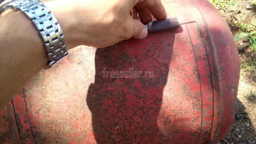 Изготовление коптильни мангала из газового баллона своими руками