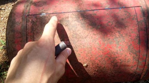 Изготовление коптильни мангала из газового баллона своими руками