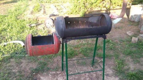 Изготовление коптильни мангала из газового баллона своими руками
