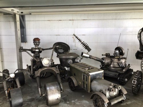 Поделки из автозапчастей. Транспортные средства.