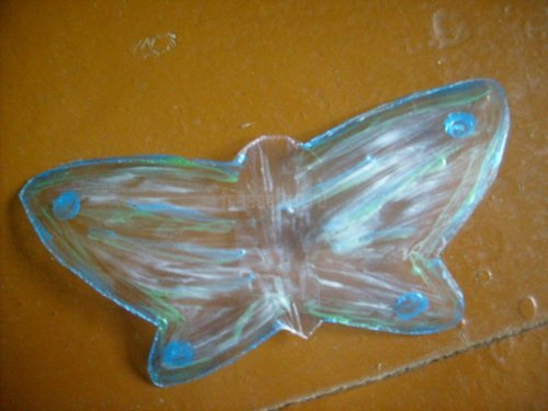 Изготовление порхающих бабочек из пластиковой бутылки