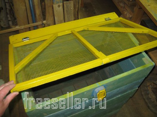 Крышка защитой ящика для овощей от грызунов