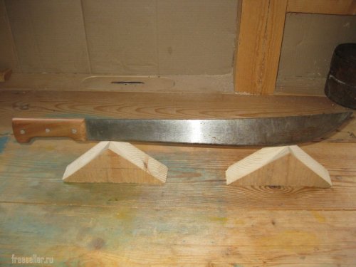 Использование мачете в садовых работах