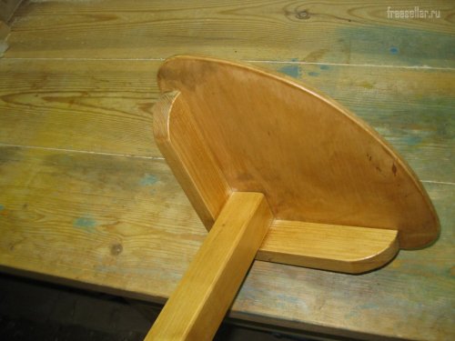 Изготовление самодельного углового столика.