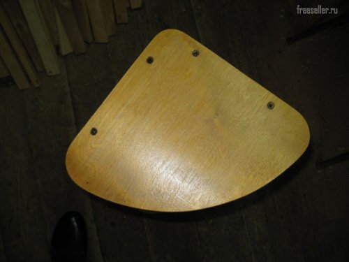 Изготовление самодельного углового столика.