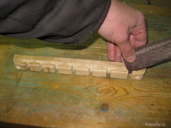 Самодельный держатель для перовых сверел